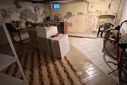 Keller mit Briefkasten zu vermieten. zimmer