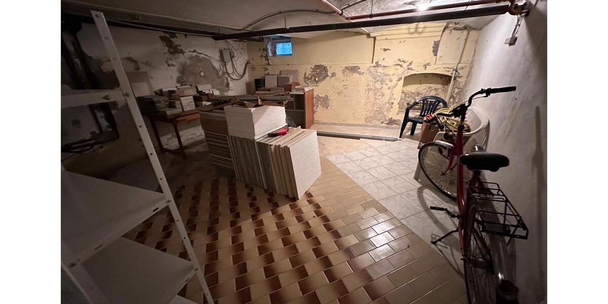 Keller mit Briefkasten zu vermieten. zimmer