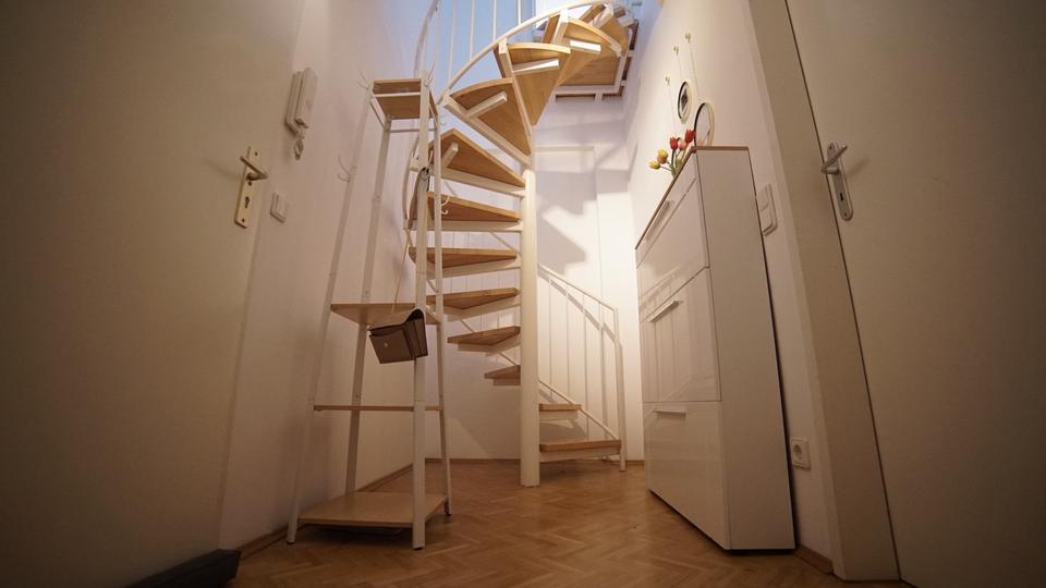 Einfamilienhaus München Schwabing-Freimann - 2.5 Zimmer, 60 m&sup2;, 2.149&euro; | Angebot:26636857