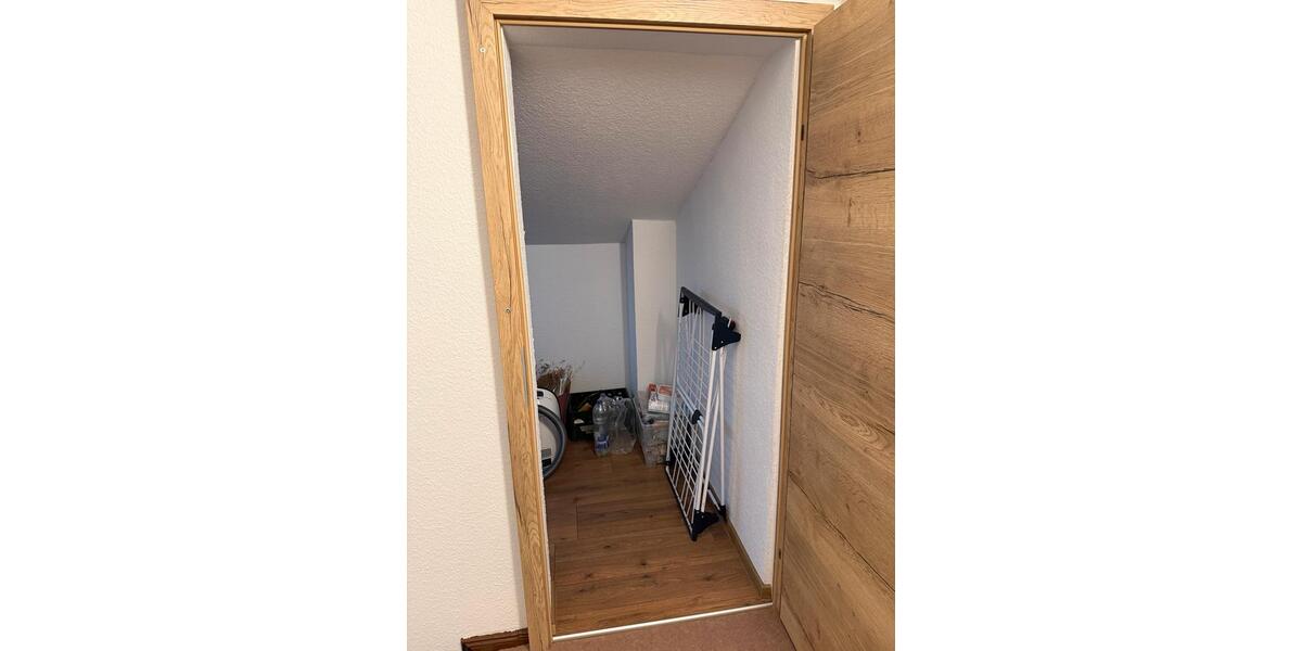 Dachgeschoßwohnung Apolda - 3 Zimmer, 85 m&sup2;, 930&euro; | Angebot:25352752