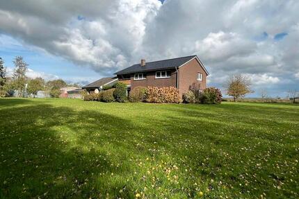 Haus Ihlow - 5 Zimmer, 240 m&sup2;, 1.600&euro; | Angebot:25255601