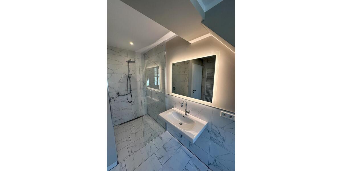 Etagenwohnung Bad Dürrenberg - 3.5 Zimmer, 112 m&sup2;, 1.344&euro; | Angebot:26463264