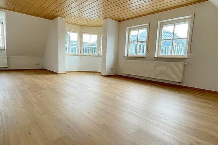 Wohnung Kronach - 3 Zimmer, 89 m&sup2;, 790&euro; | Angebot:26084564
