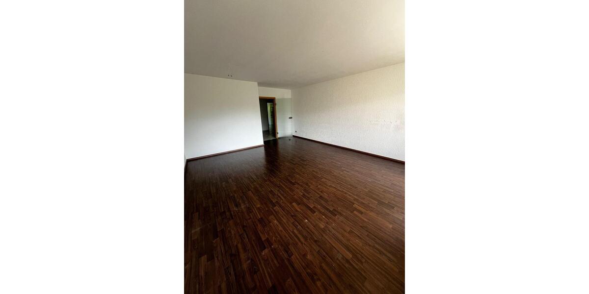 Etagenwohnung Mülheim an der Ruhr Heißen - 4 Zimmer, 81 m&sup2;, 1.250&euro; | Angebot:25174806