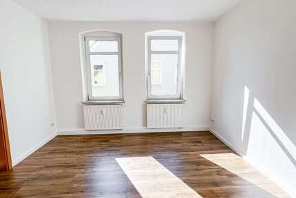 Wohnung Oelsnitz Oelsnitz - 2 Zimmer, 52 m&sup2;, 350&euro; | Angebot:27283027