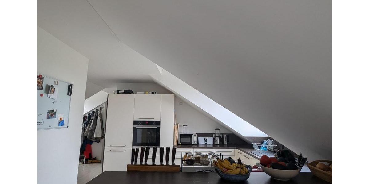 Dachgeschoßwohnung Augsburg Haunstetten-Siebenbrunn - 4 Zimmer, 130 m&sup2;, 1.600&euro; | Angebot:25218981