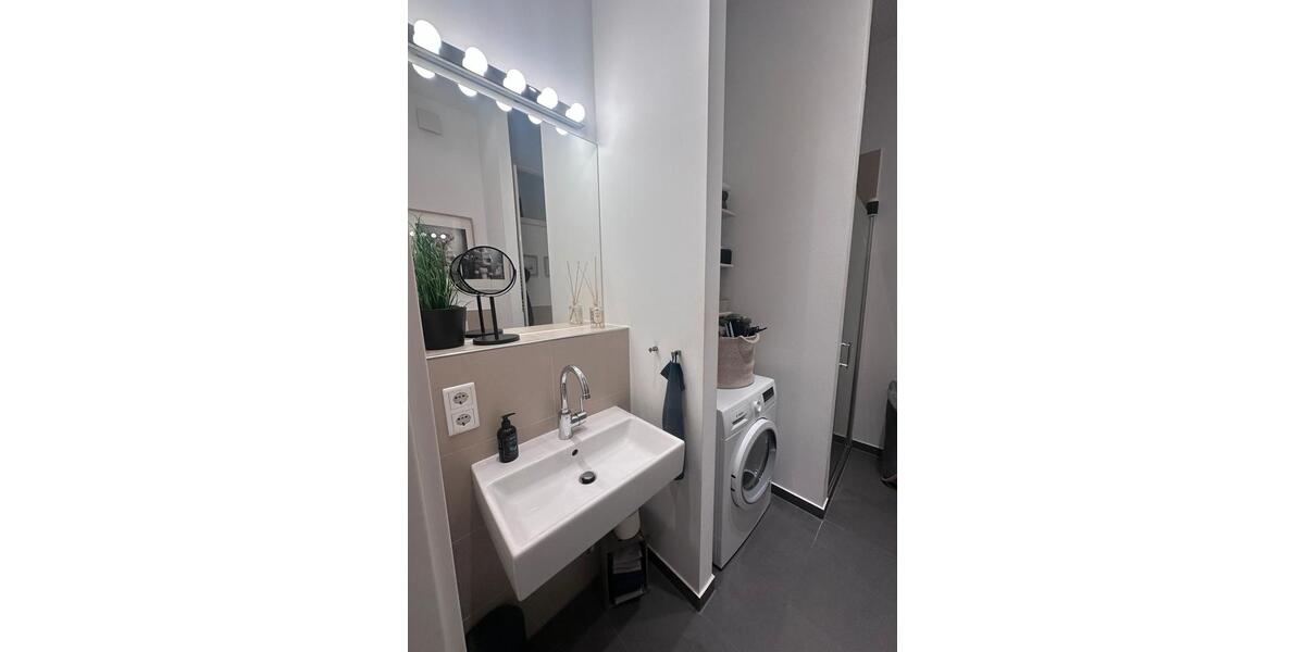 Wohnen auf Zeit Neuss Augustinusviertel - 2 Zimmer, 45 m&sup2;, 1.250&euro; | Angebot:26426810
