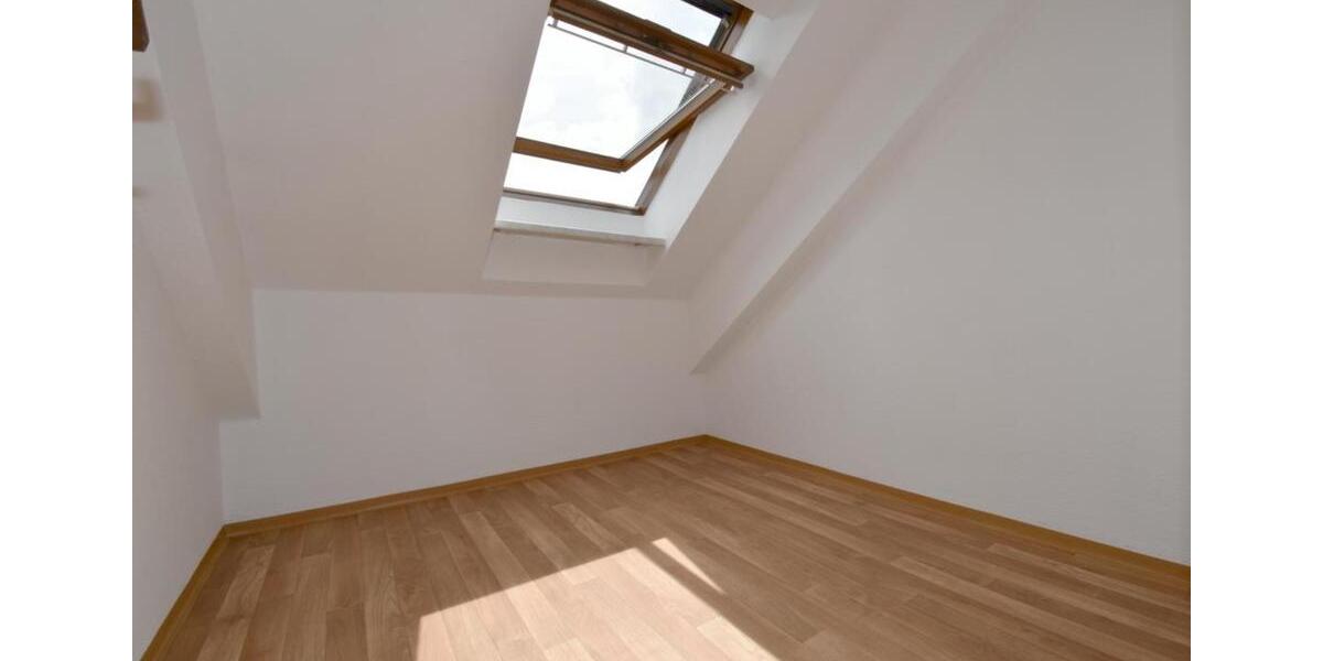 Dachgeschoßwohnung Hohenstein-Ernstthal Ernstthal - 4.5 Zimmer, 109 m&sup2;, 615&euro; | Angebot:18313534