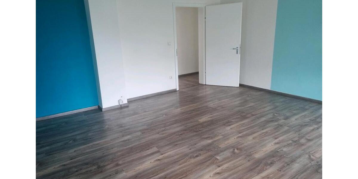 Etagenwohnung Schwarzenbach am Wald - 4 Zimmer, 100 m&sup2;, 595&euro; | Angebot:24784783