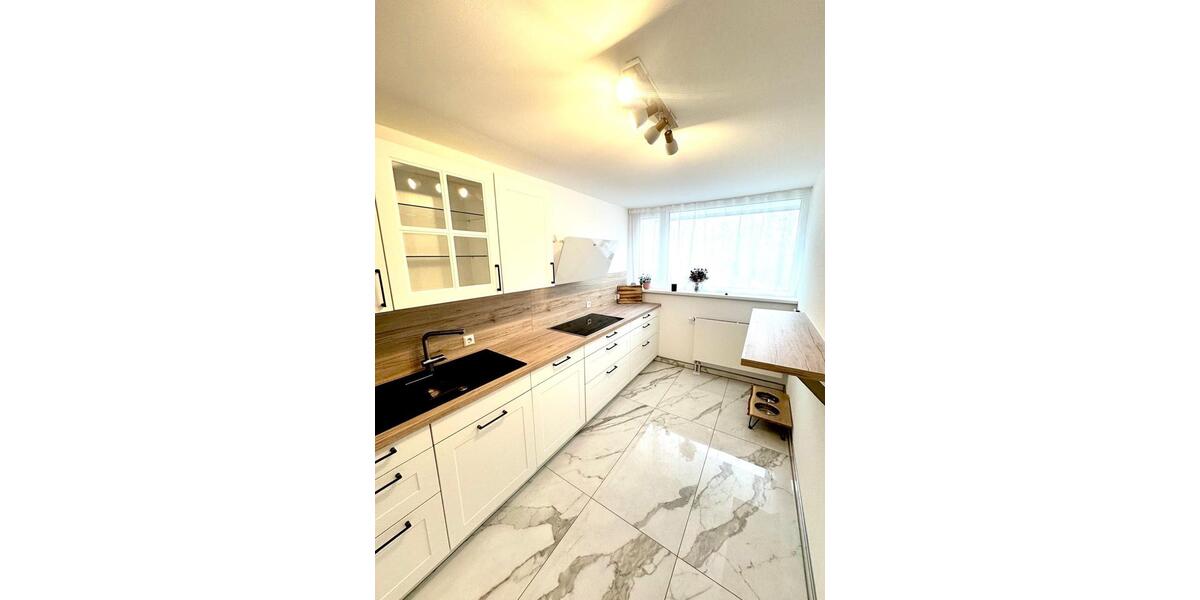 Modernes Reihenhaus in Coburg - Vermietung nach Sanierung 4 zimmer