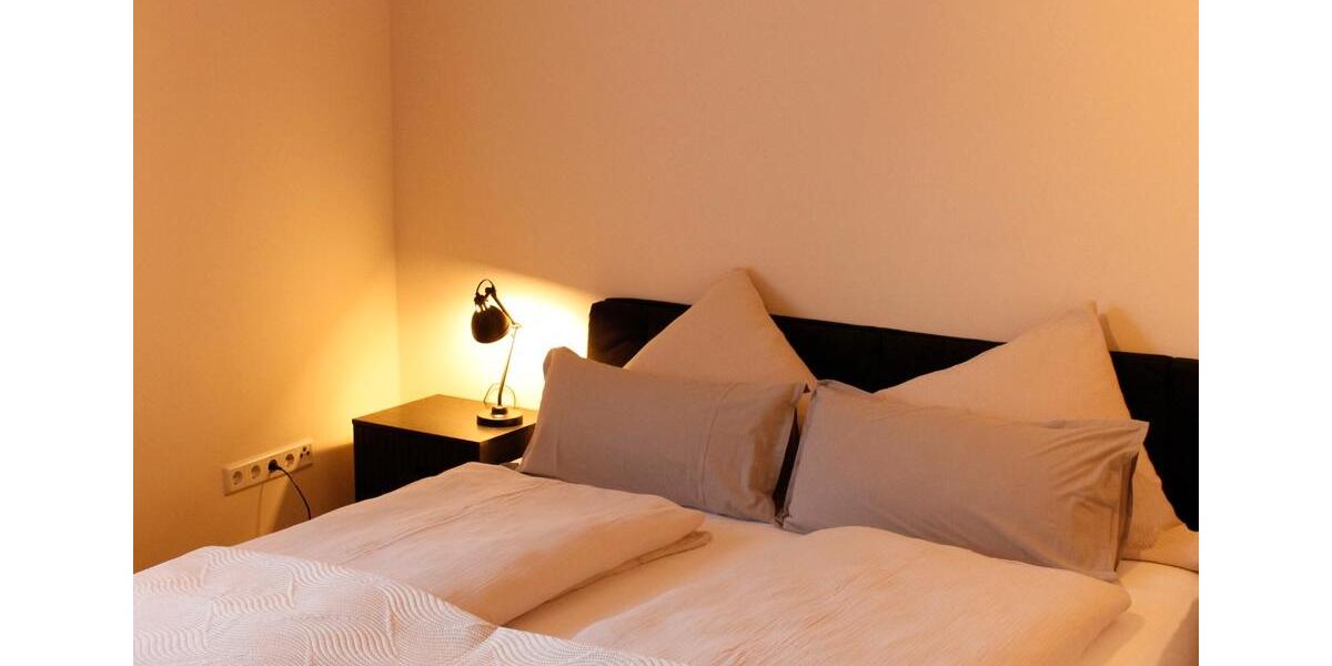 Wohnen auf Zeit Bergheim - 4 Zimmer, 120 m&sup2;, 179&euro; | Angebot:26373210