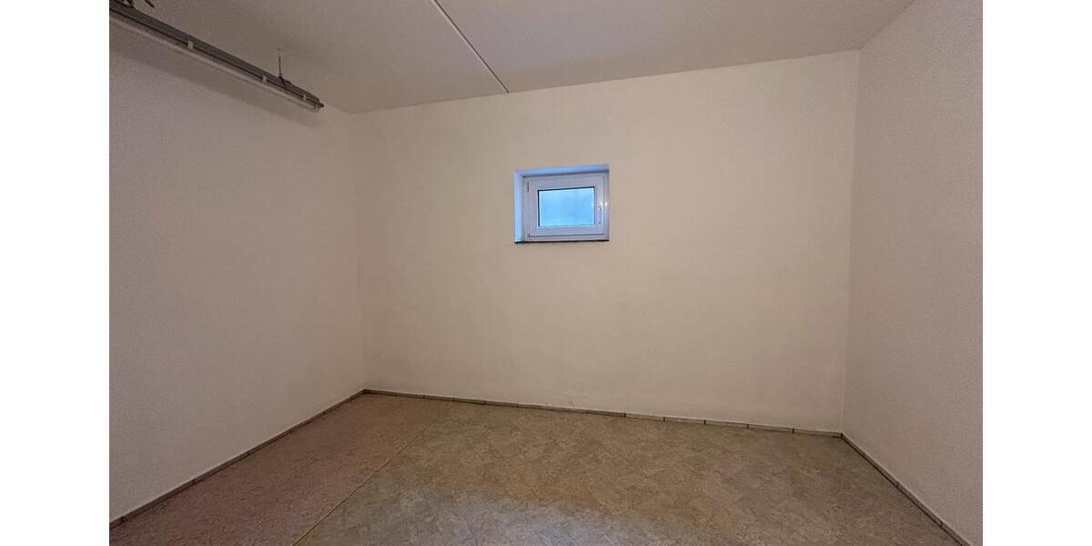 Etagenwohnung Staufenberg - 2 Zimmer, 80 m&sup2;, 750&euro; | Angebot:26680414