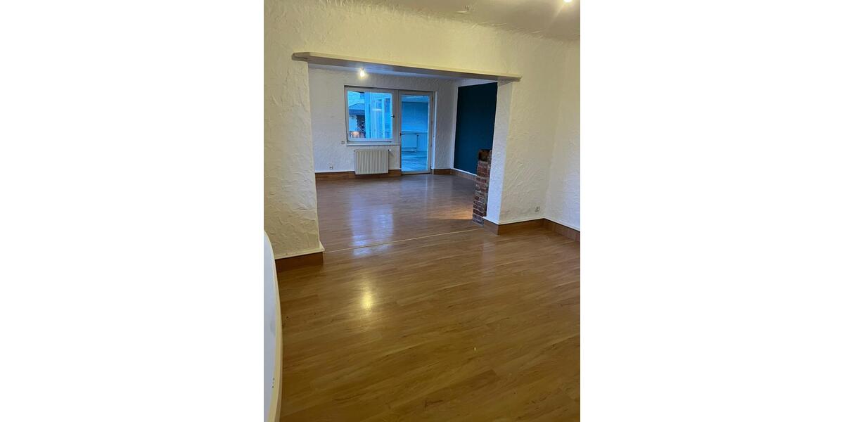 Etagenwohnung Nüsttal - 4 Zimmer, 114 m&sup2;, 840&euro; | Angebot:26699263