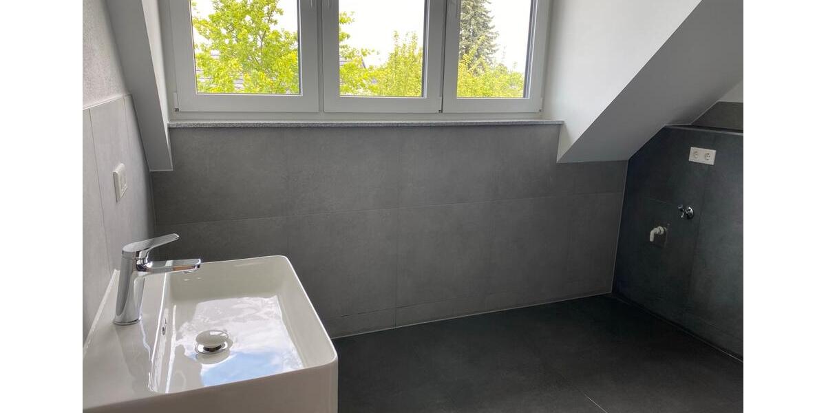 Dachgeschoßwohnung Herzogenaurach - 4 Zimmer, 105 m&sup2;, 1.400&euro; | Angebot:26671306