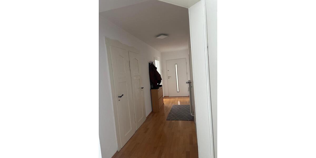 Dachgeschoßwohnung Weil am Rhein - 3 Zimmer, 93 m&sup2;, 1.200&euro; | Angebot:26528231