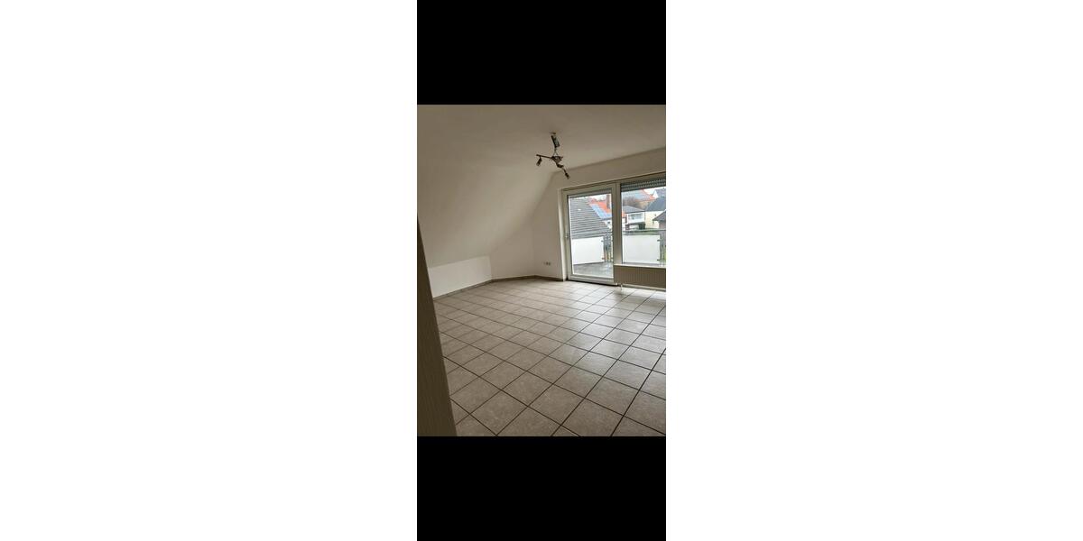 Etagenwohnung Anröchte - 3 Zimmer, 85 m&sup2;, 765&euro; | Angebot:26629605