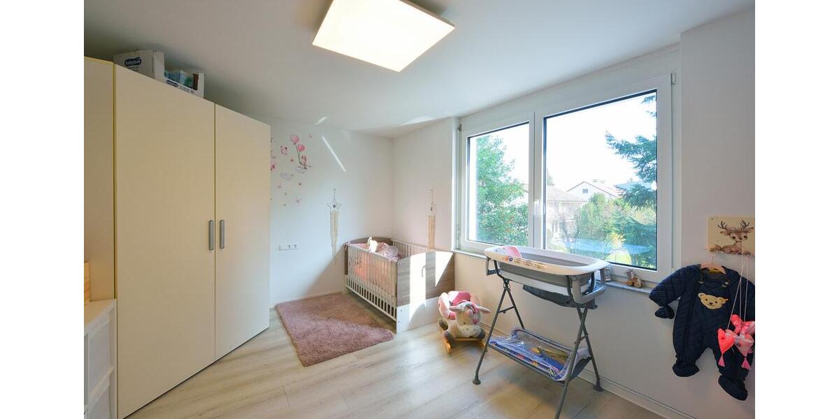 Reihenhaus Markgröningen - 5 Zimmer, 133 m&sup2;, 1.800&euro; | Angebot:25632777