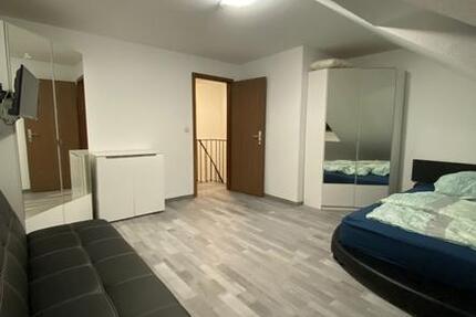 möbilierte WG Zimmer in Weilimdorf