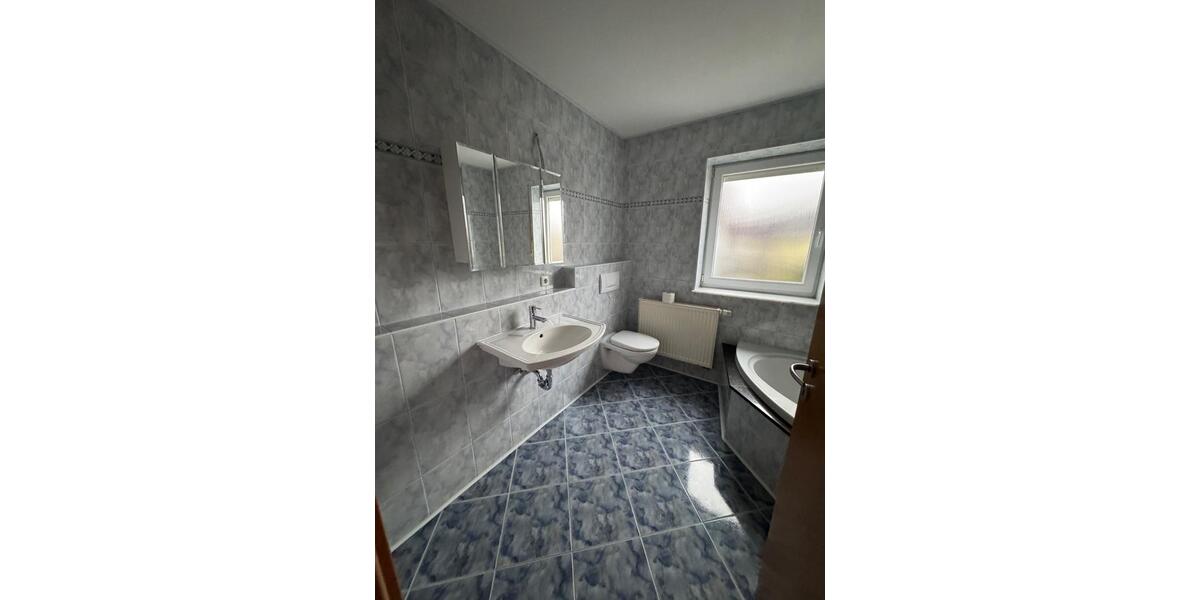 Etagenwohnung Lich - 3 Zimmer, 95 m&sup2;, 1.000&euro; | Angebot:26548811