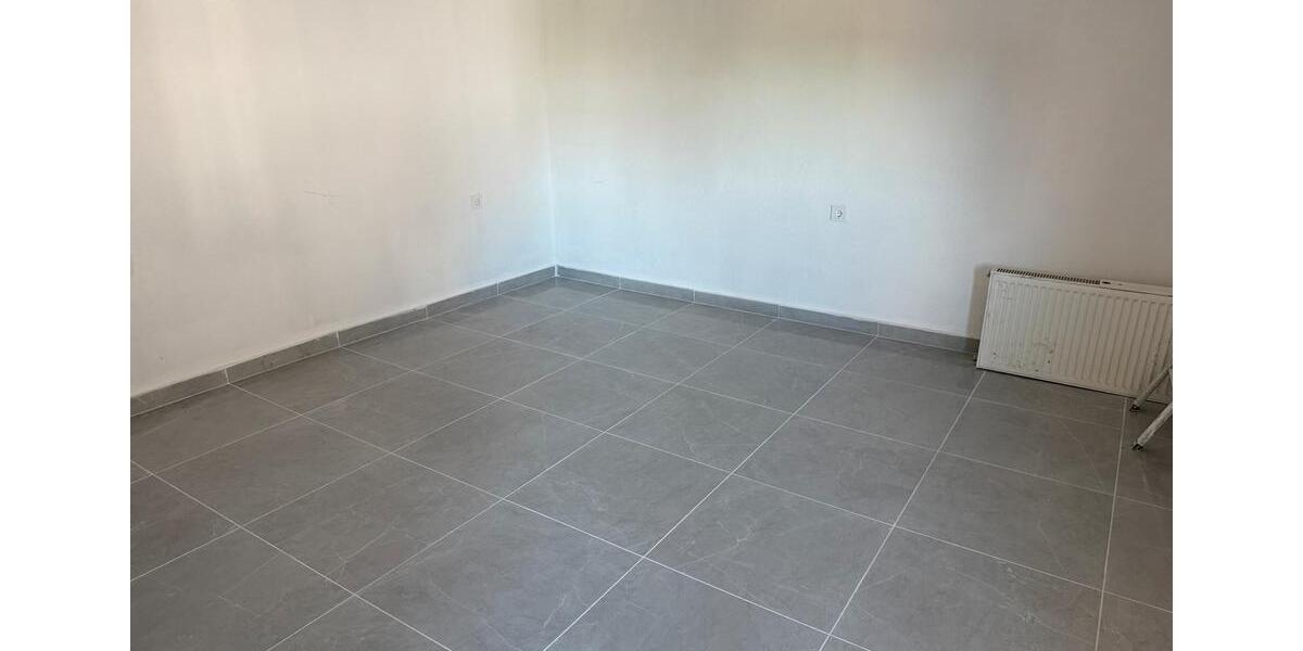 Einfamilienhaus Feldatal - 8 Zimmer, 280 m&sup2;, 1.390&euro; | Angebot:26604948