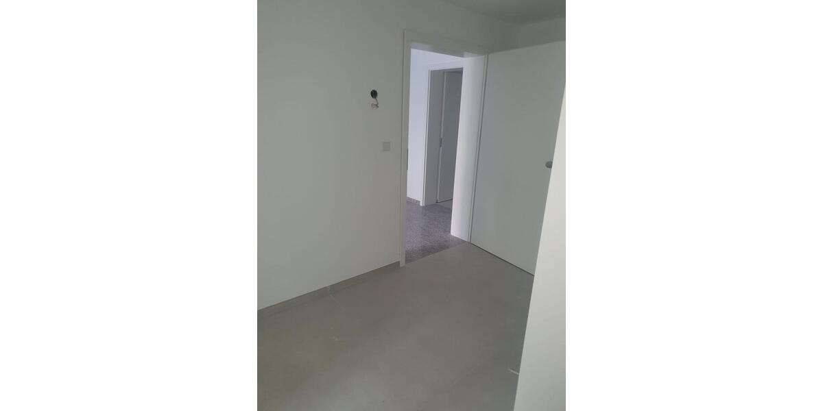 Erdgeschoßwohnung Kreuztal - 3 Zimmer, 85 m&sup2;, 1.250&euro; | Angebot:26611433