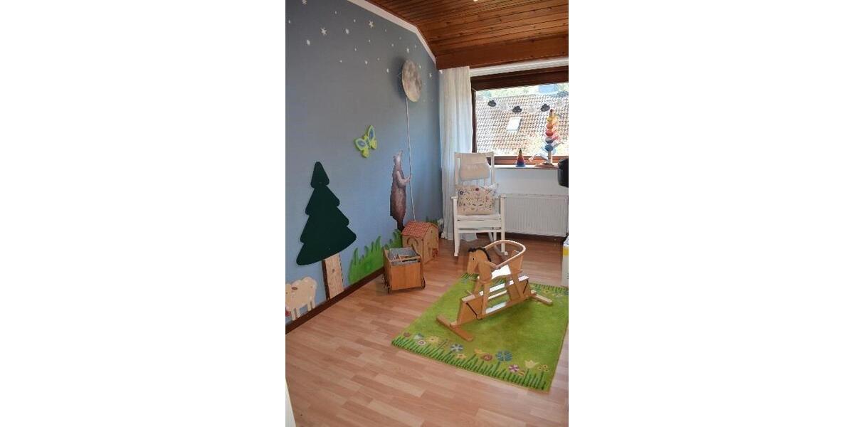 Einfamilienhaus Neu Wulmstorf - 9 Zimmer, 214 m&sup2;, 2.350&euro; | Angebot:26624370