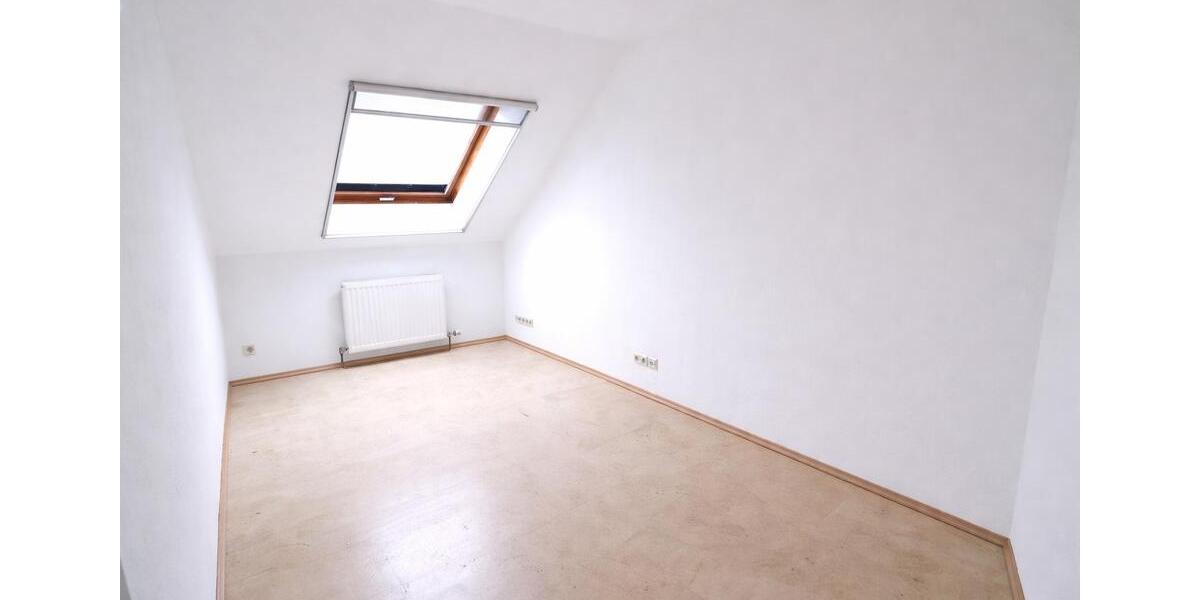 Dachgeschoßwohnung Elchingen Oberelchingen - 4 Zimmer, 84 m&sup2;, 800&euro; | Angebot:25843187