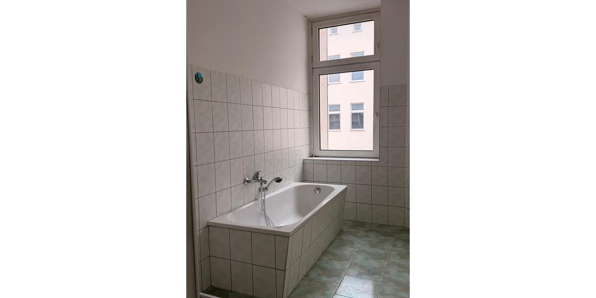 Etagenwohnung Magdeburg Leipziger Straße - 3 Zimmer, 97 m&sup2;, 600&euro; | Angebot:25960419
