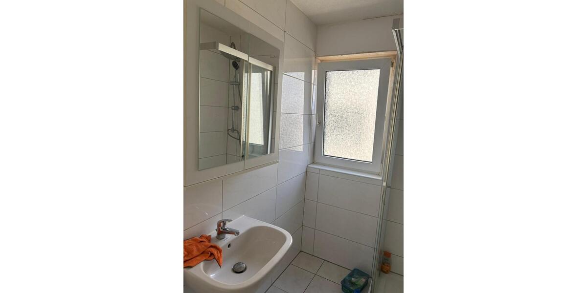 Etagenwohnung Backnang - 3 Zimmer, 75 m&sup2;, 1.100&euro; | Angebot:25200016