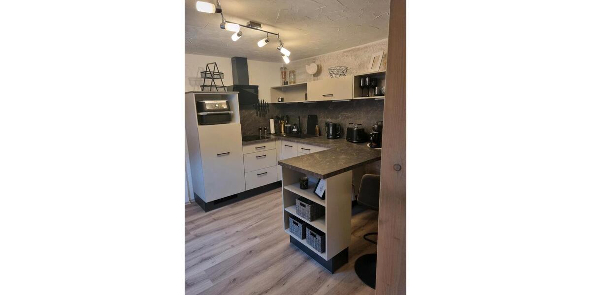 Etagenwohnung Zella-Mehlis Mehlis - 1 Zimmer, 33 m&sup2;, 550&euro; | Angebot:25993604