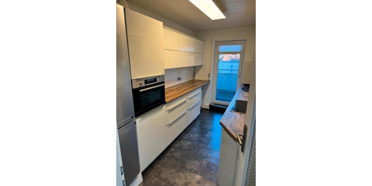 Helle 3,5 Zimmer-Wohnung mit Balkon und Stellplatz in Marbach a.N 3.5 zimmer