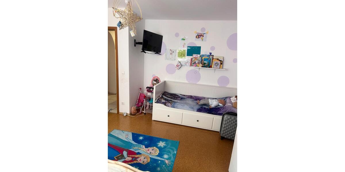 Etagenwohnung Pirmasens Fehrbach - 3 Zimmer, 91 m&sup2;, 700&euro; | Angebot:26120713