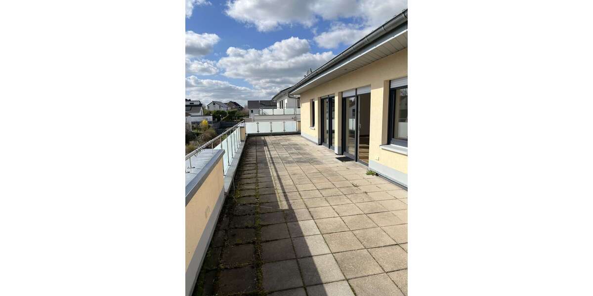 Etagenwohnung Bovenden - 4 Zimmer, 134 m&sup2;, 1.500&euro; | Angebot:25114213