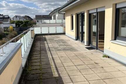 Wohnung Bovenden - 4 Zimmer, 134 m&sup2;, 1.500&euro; | Angebot:25114213