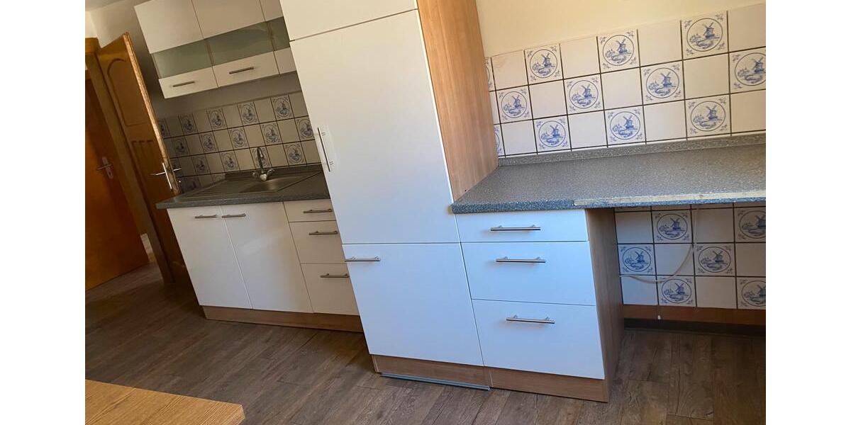 Etagenwohnung Bad Liebenstein - 4 Zimmer, 100 m&sup2;, 1.050&euro; | Angebot:25415446