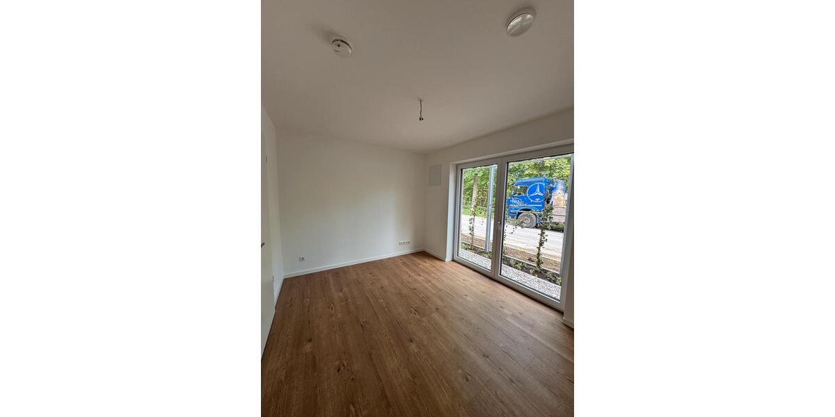 Erdgeschoßwohnung Kaufbeuren - 4 Zimmer, 101 m&sup2;, 1.500&euro; | Angebot:26579833