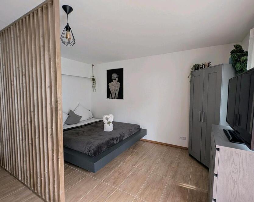 Moderne 1-Zimmer-Wohnung mit Terrasse und Einbauküche – möbliert