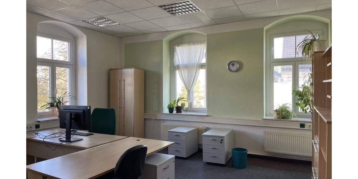 Gewerbeobjekt Freiberg - 7 Zimmer, 321 m&sup2;, 1.580&euro; | Angebot:25708878