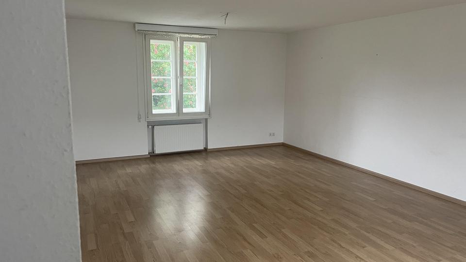 Etagenwohnung Lohmar - 2 Zimmer, 82 m&sup2;, 830&euro; | Angebot:26633961
