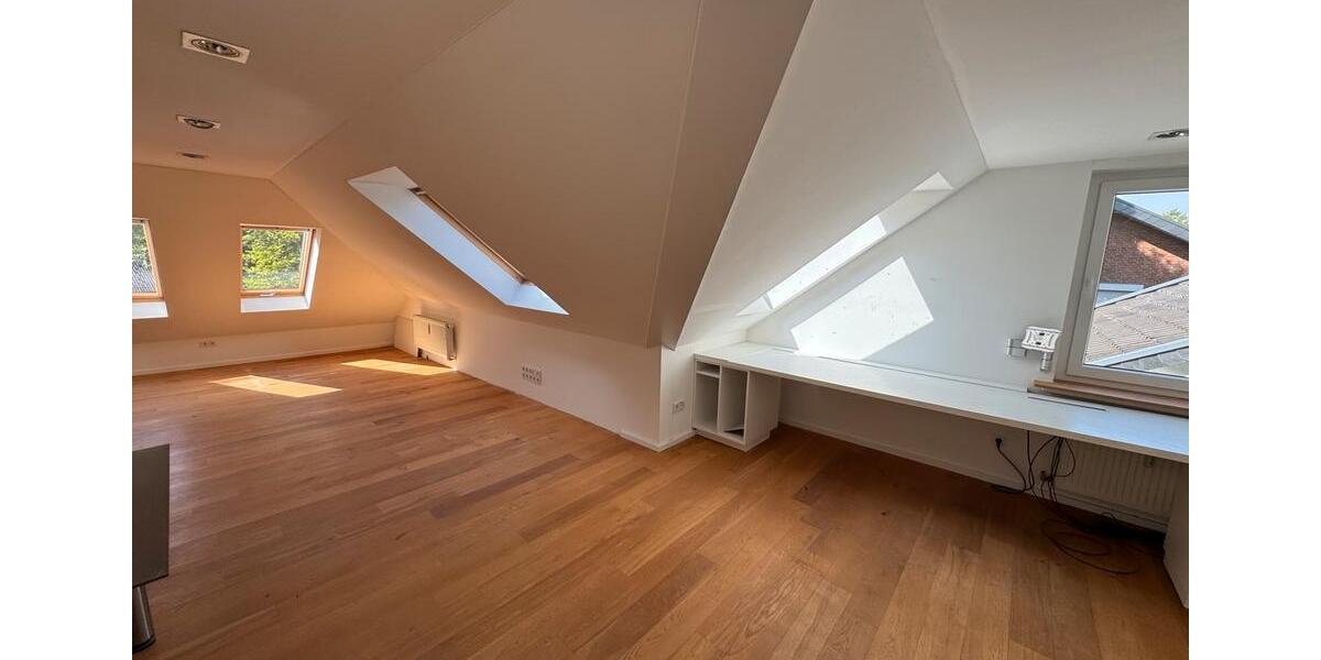 Dachgeschoßwohnung Wallenhorst - 3.5 Zimmer, 100 m&sup2;, 1.180&euro; | Angebot:26412504