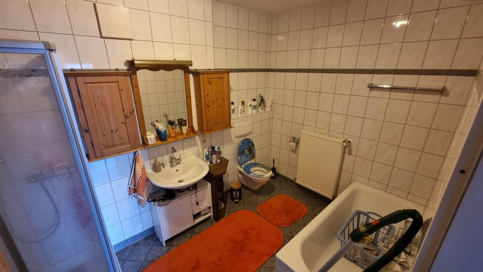 Zentrale, große 2 ZKBB 2 zimmer