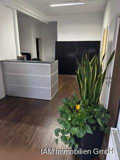 Gewerbeobjekt Bruchköbel - 4 Zimmer, 88 m&sup2;, 900&euro; | Angebot:23942167