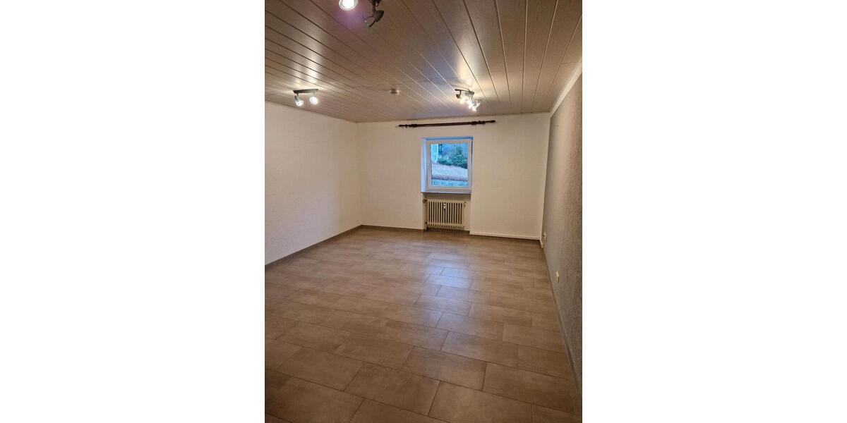 Etagenwohnung Lalling - 1 Zimmer, 24 m&sup2;, 260&euro; | Angebot:24787434