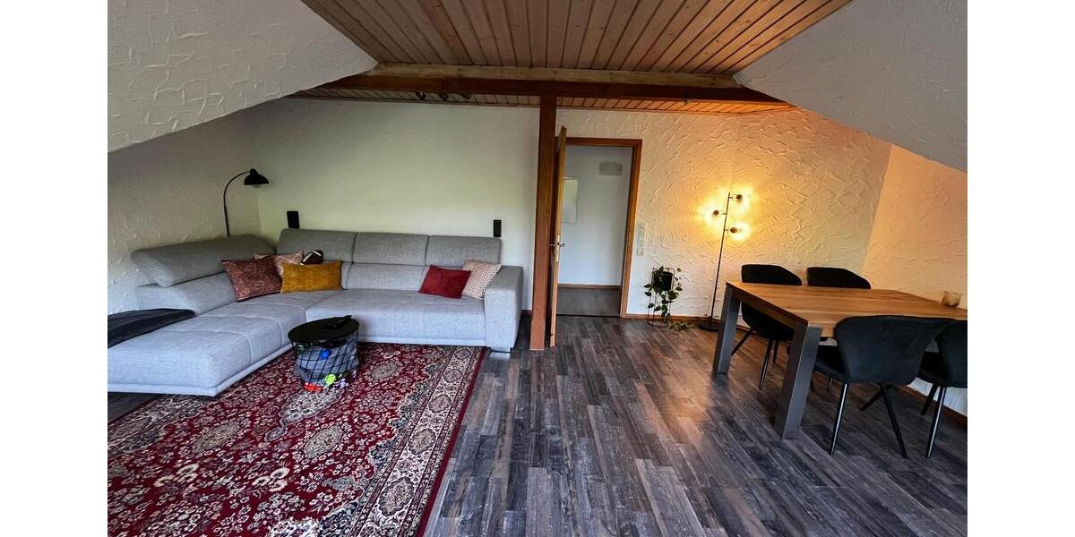 Dachgeschoßwohnung Diespeck - 4 Zimmer, 95 m&sup2;, 665&euro; | Angebot:26546291