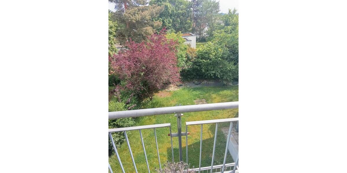 Dachgeschoßwohnung Saarbrücken Kieselhumes - 3 Zimmer, 69 m&sup2;, 769&euro; | Angebot:26656349