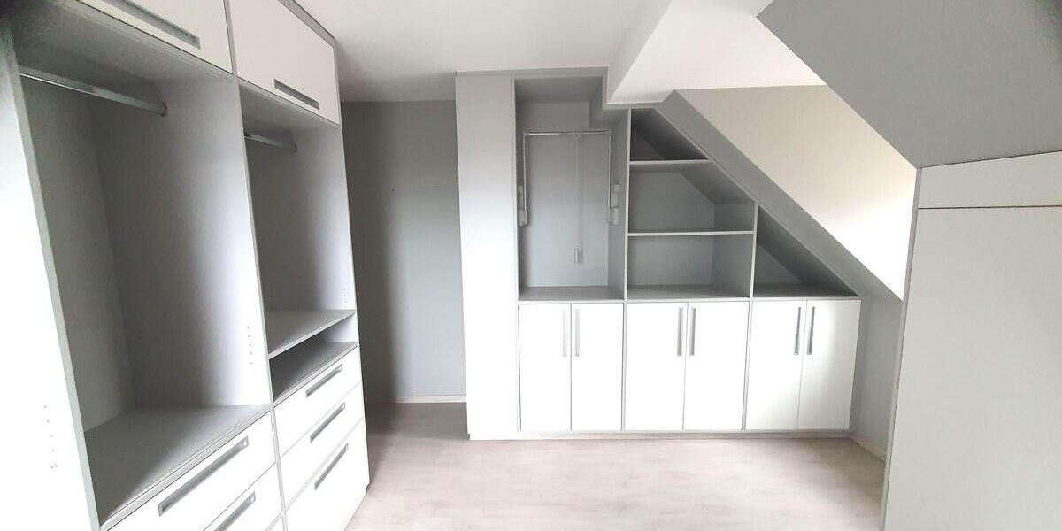 Schicke Dachgeschosswohnung in zentrumsnahe Lage - Dachgeschoßwohnung Wittichenau | Angebot:25430806