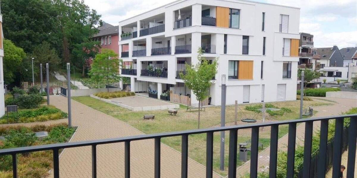 Etagenwohnung Mönchengladbach Stadtmitte - 2 Zimmer, 78 m&sup2;, 1.047&euro; | Angebot:26379801