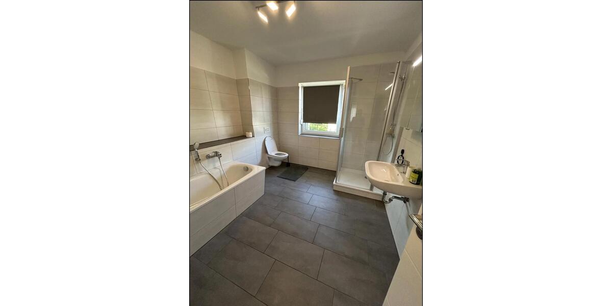 Etagenwohnung Dummerstorf - 4 Zimmer, 200 m&sup2;, 26&euro; | Angebot:24695199