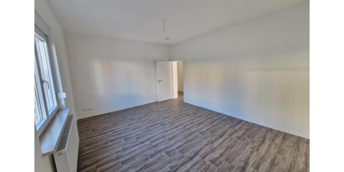 Etagenwohnung Schönebeck (Elbe) - 3 Zimmer, 86 m&sup2;, 695&euro; | Angebot:26266523