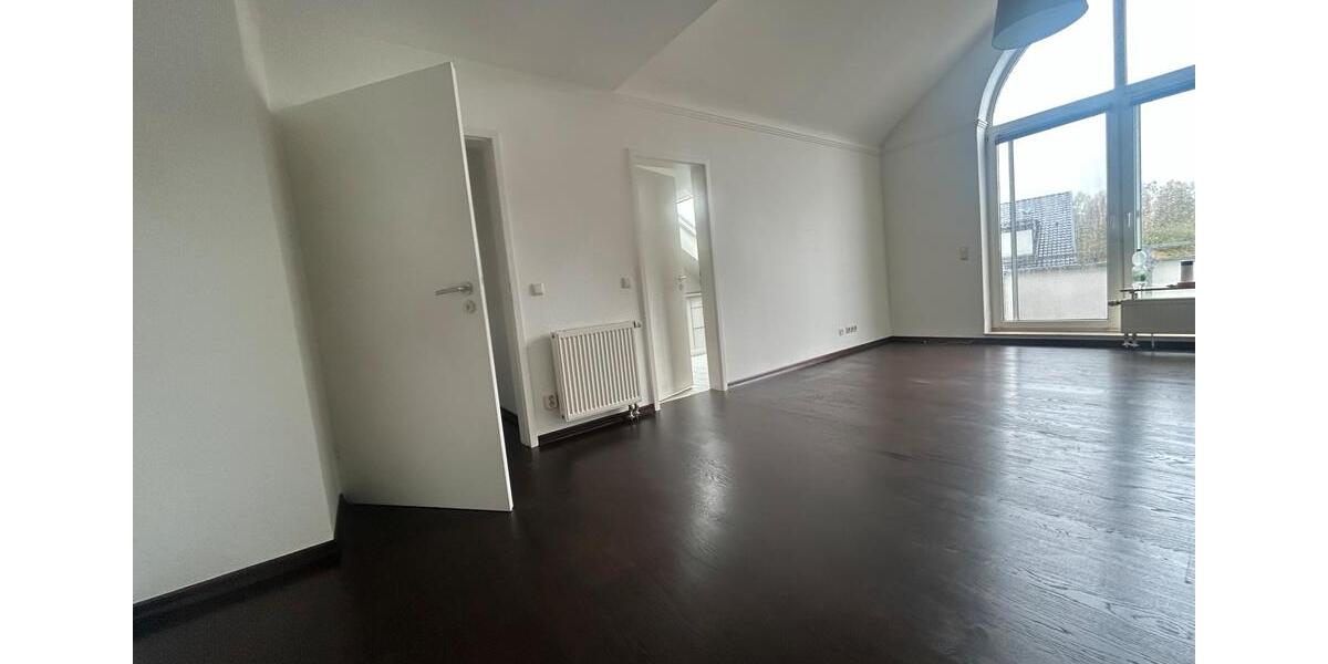 Dachgeschoßwohnung Geilenkirchen - 3 Zimmer, 54 m&sup2;, 830&euro; | Angebot:26017927
